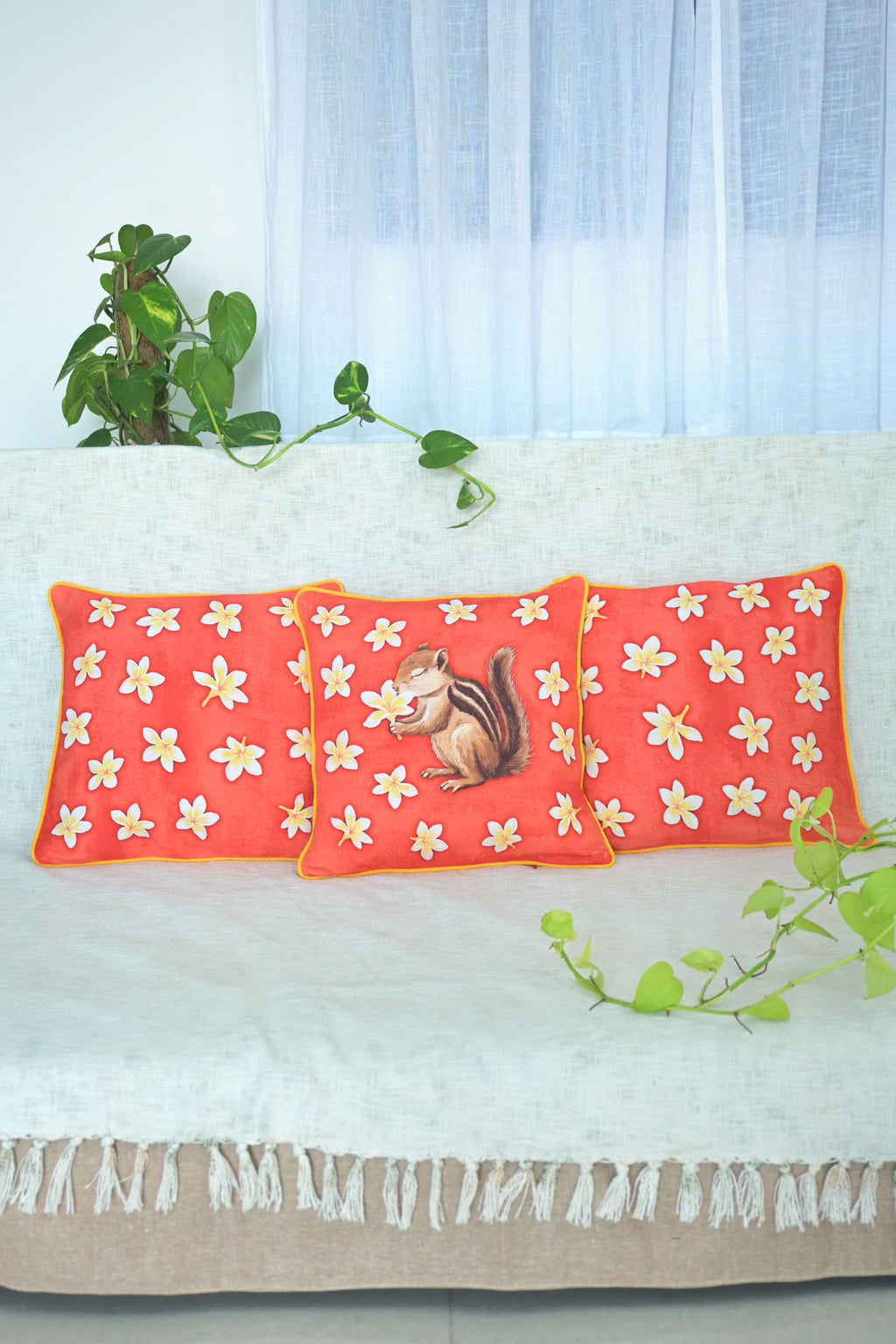 Soft breath shared by frangipani and squirrel (set of three) 🌼