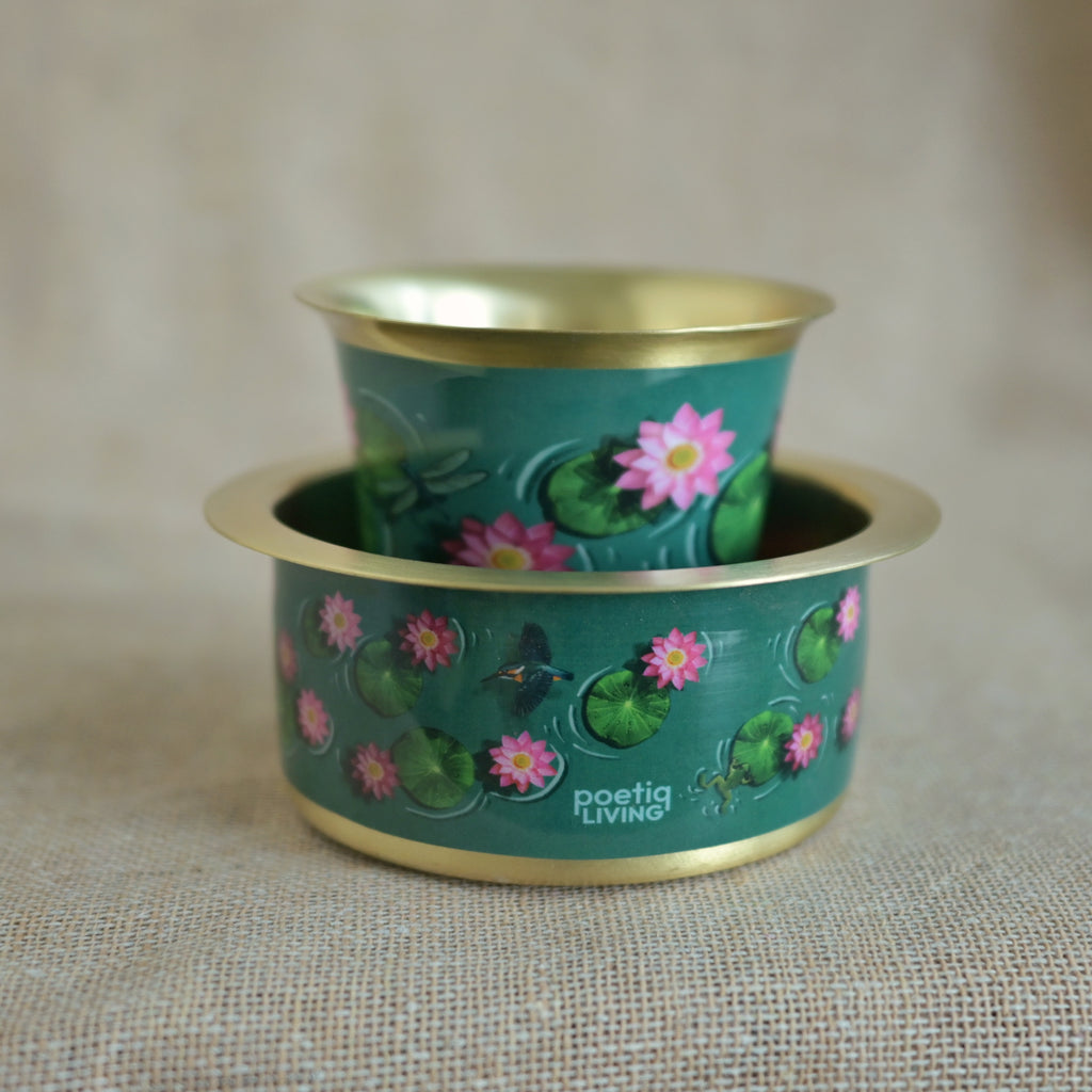 A lotus pond full of stories